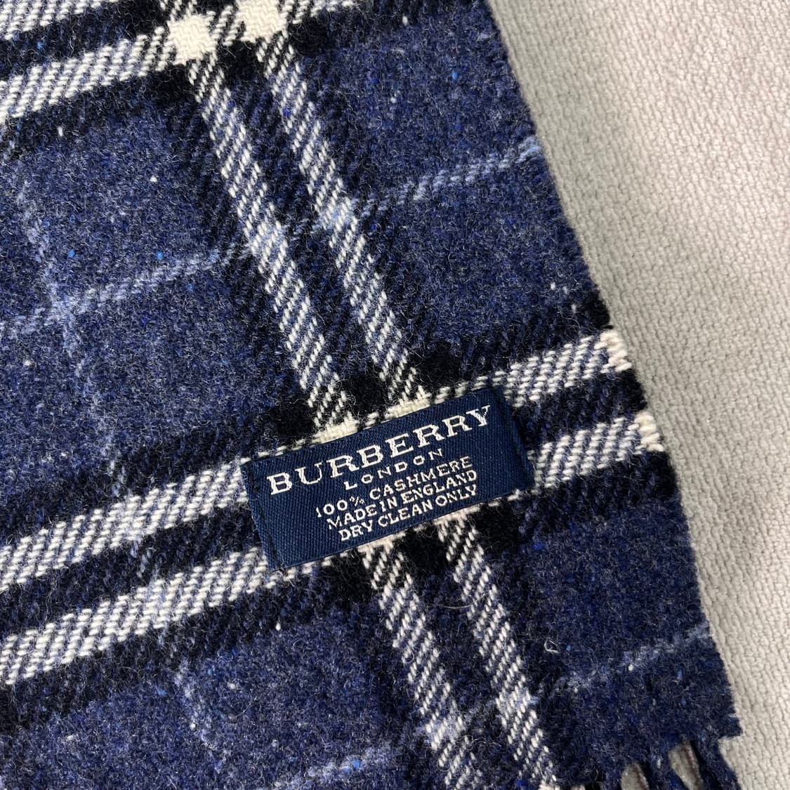 버버리 노바체크 캐시미어 블루 머플러 상품이미지3