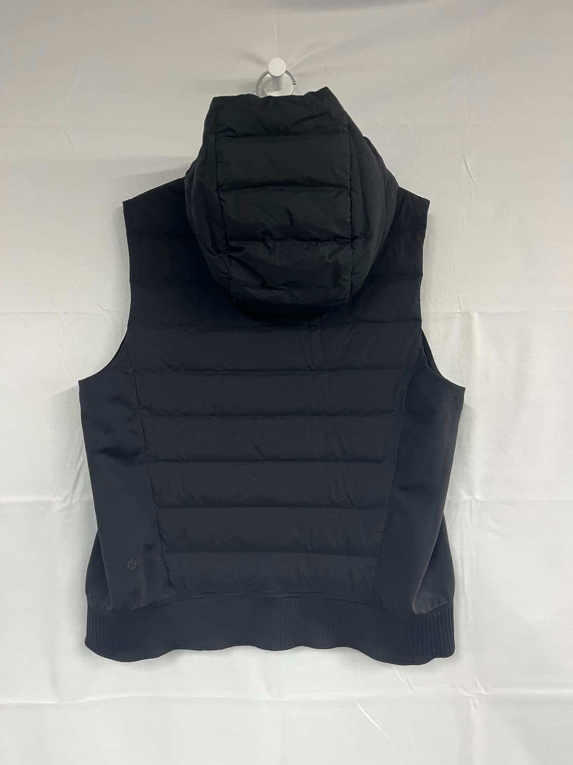 룰루레몬 패딩베스트 후디 블랙 여성 상품이미지2