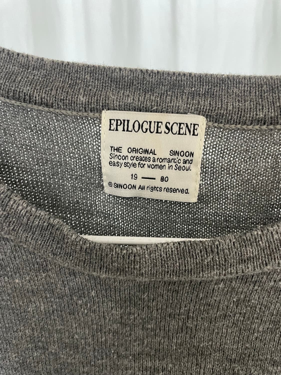 미우미우st 시눈 그레이 니트  상품이미지3