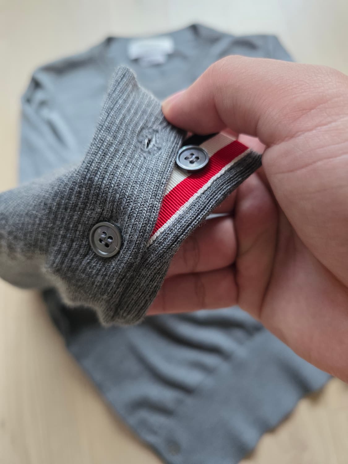 [새상품급,2]톰브라운 메리노울 니트 그레이 상품이미지6