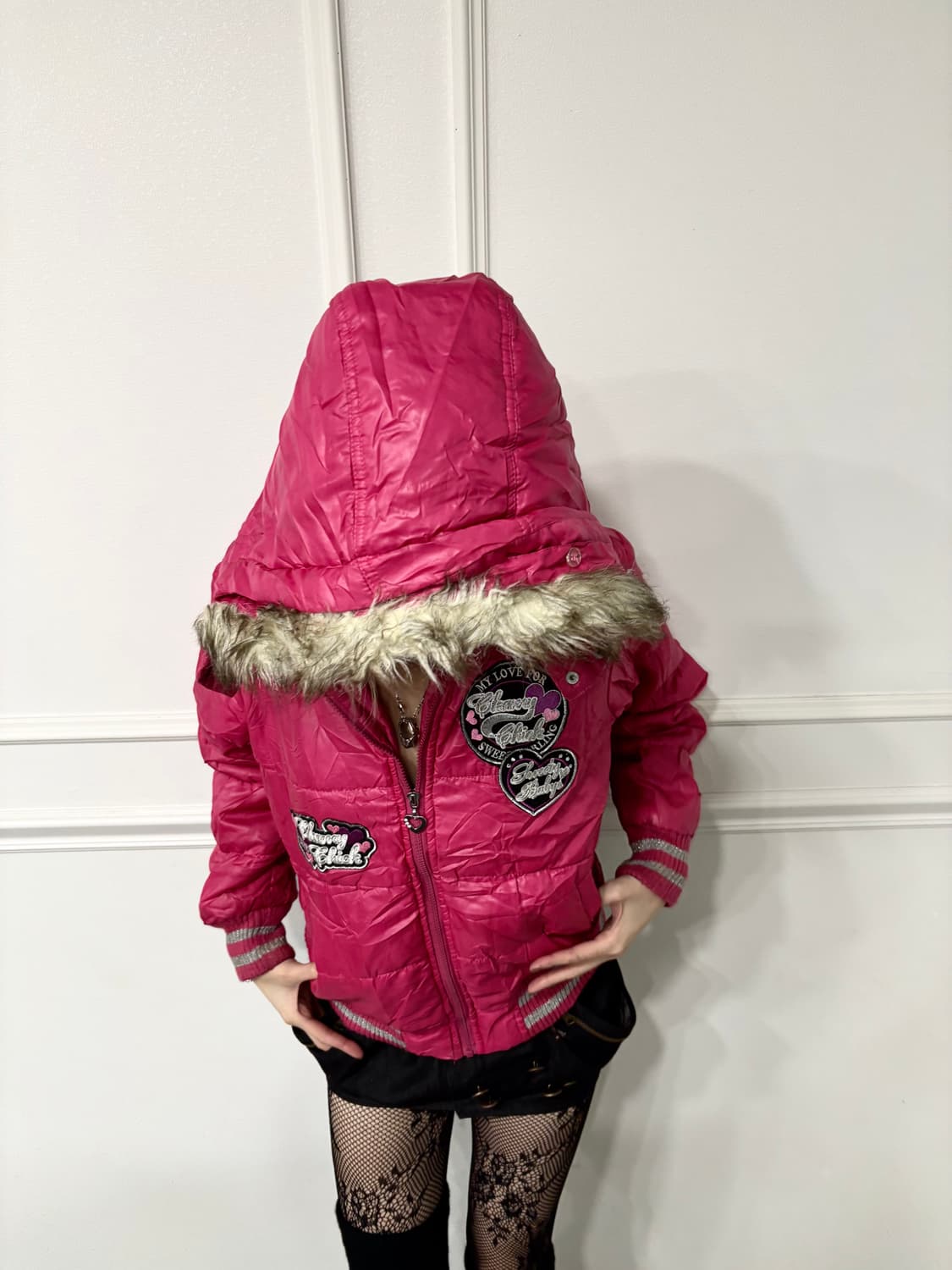 GAL Patch Detail Pink Fur Padding 상품이미지2