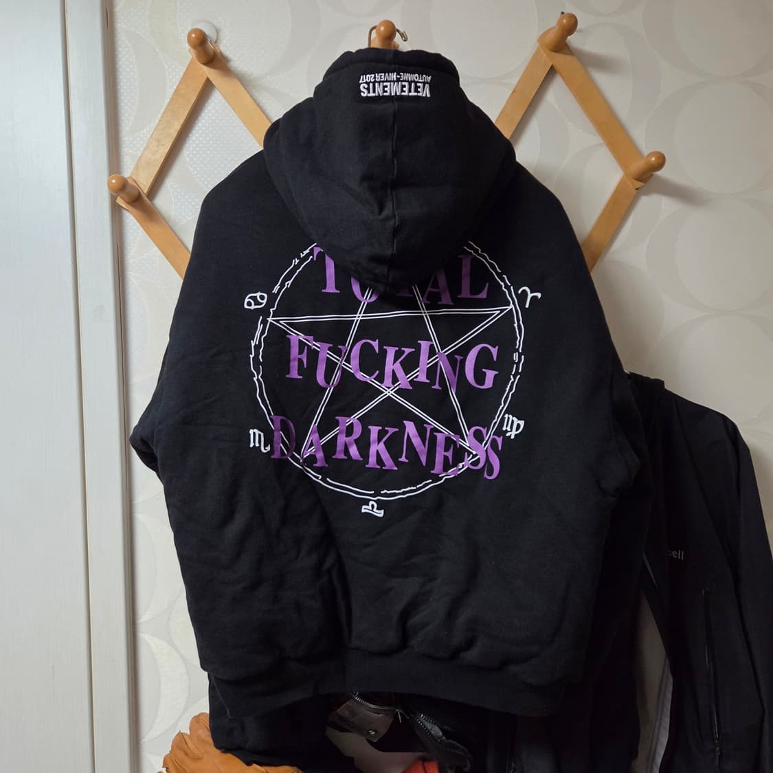 [S] 베트멍 다크니스 건클럽 리버시블 봄버 후드 집업 버건디 상품이미지2