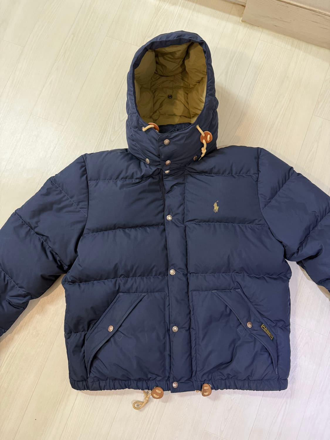 폴로 랄프로렌 네이비 색상 다운 자켓 L 사이즈 상품이미지4