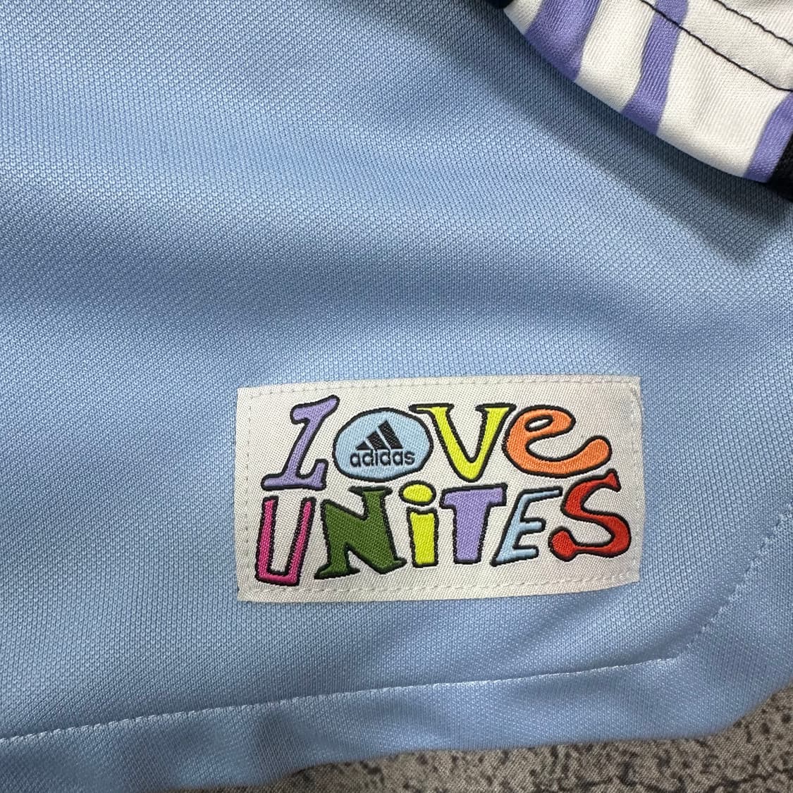 ✨ (바배) 아디다스 티로 러브 유나이츠 트랙탑 져지 자켓 상품이미지4