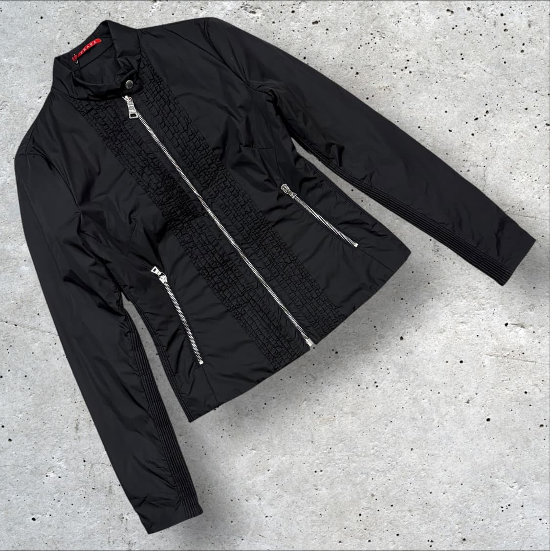 [44] 프라다 러플 나일론 블랙 우먼 자켓 B767 상품이미지1