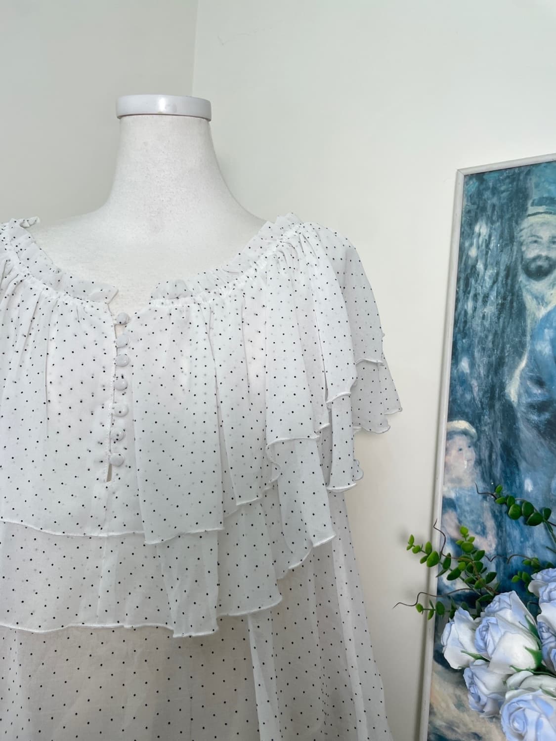 white dot ruffle button blouse 상품이미지7