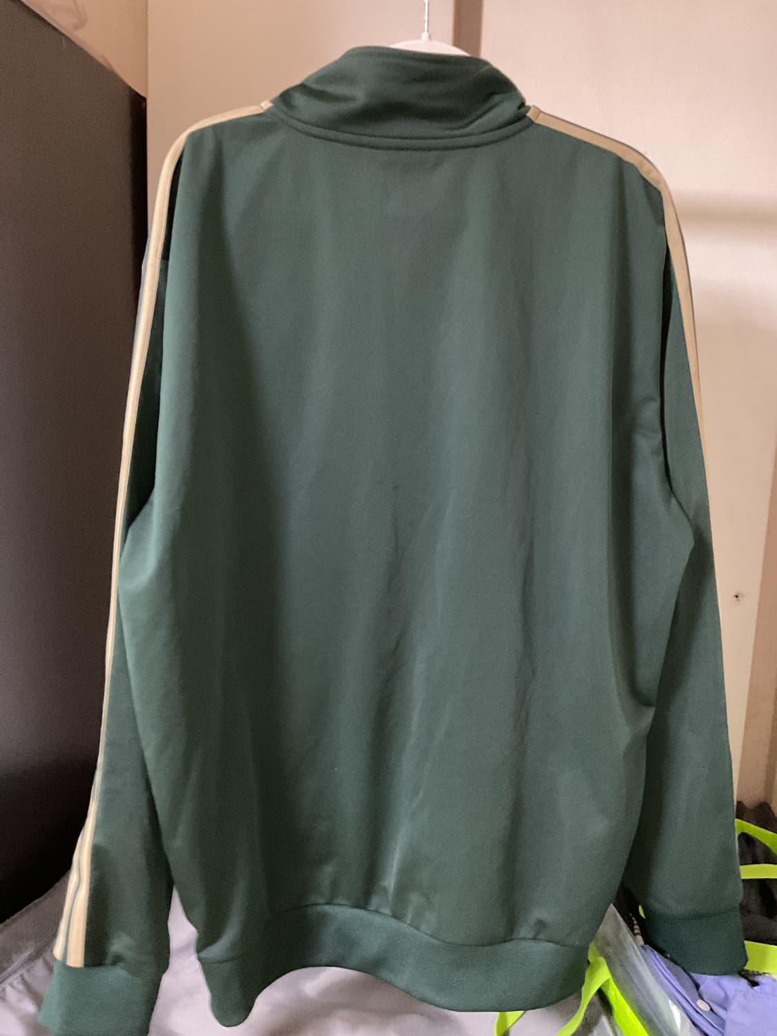 아디다스 오리지널스 베켄바우어 트랙 자켓 쉐도우 그린 s사이즈 상태좋아요 상품이미지3