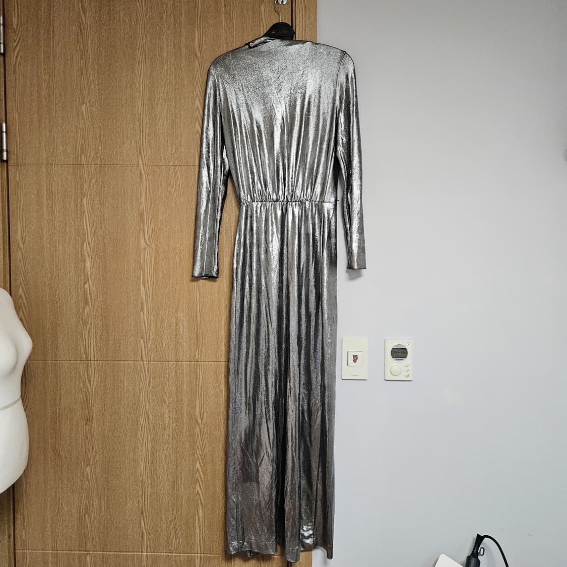 새상품) 자라 실버 메탈릭 맥시 드레스 XS 연말프롬파티 연주회 롱원피스 상품이미지9