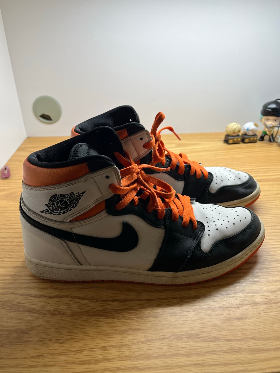 조던 1 레트로 하이 일렉트로 오렌지 상품이미지3