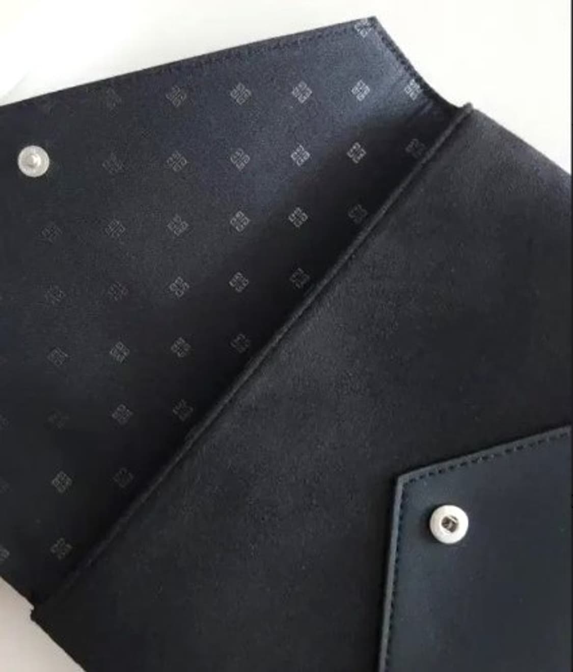 지방시 GIVENCHY 언벨롭 파우치 (새제품)
 상품이미지3