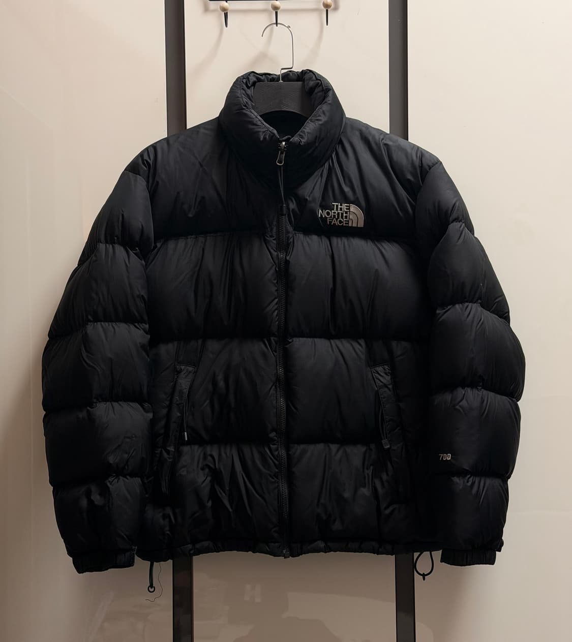 (L)105 노스페이스 센터로고 패딩 블랙 상품이미지2