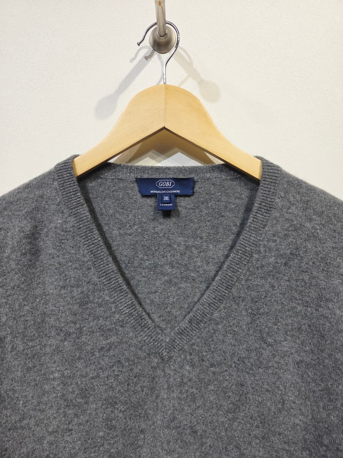 GOBI 고비 몽골리안 100% 캐시미어 브이넥 니트 상품이미지3