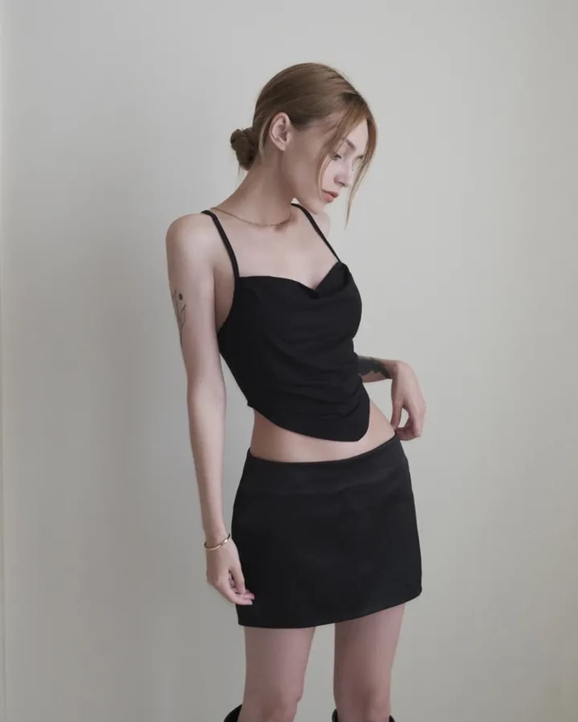 델라인 핀터레스트 감성 로우 웨이스트 고퀄 새틴 스커트 S 새상품 상품이미지4