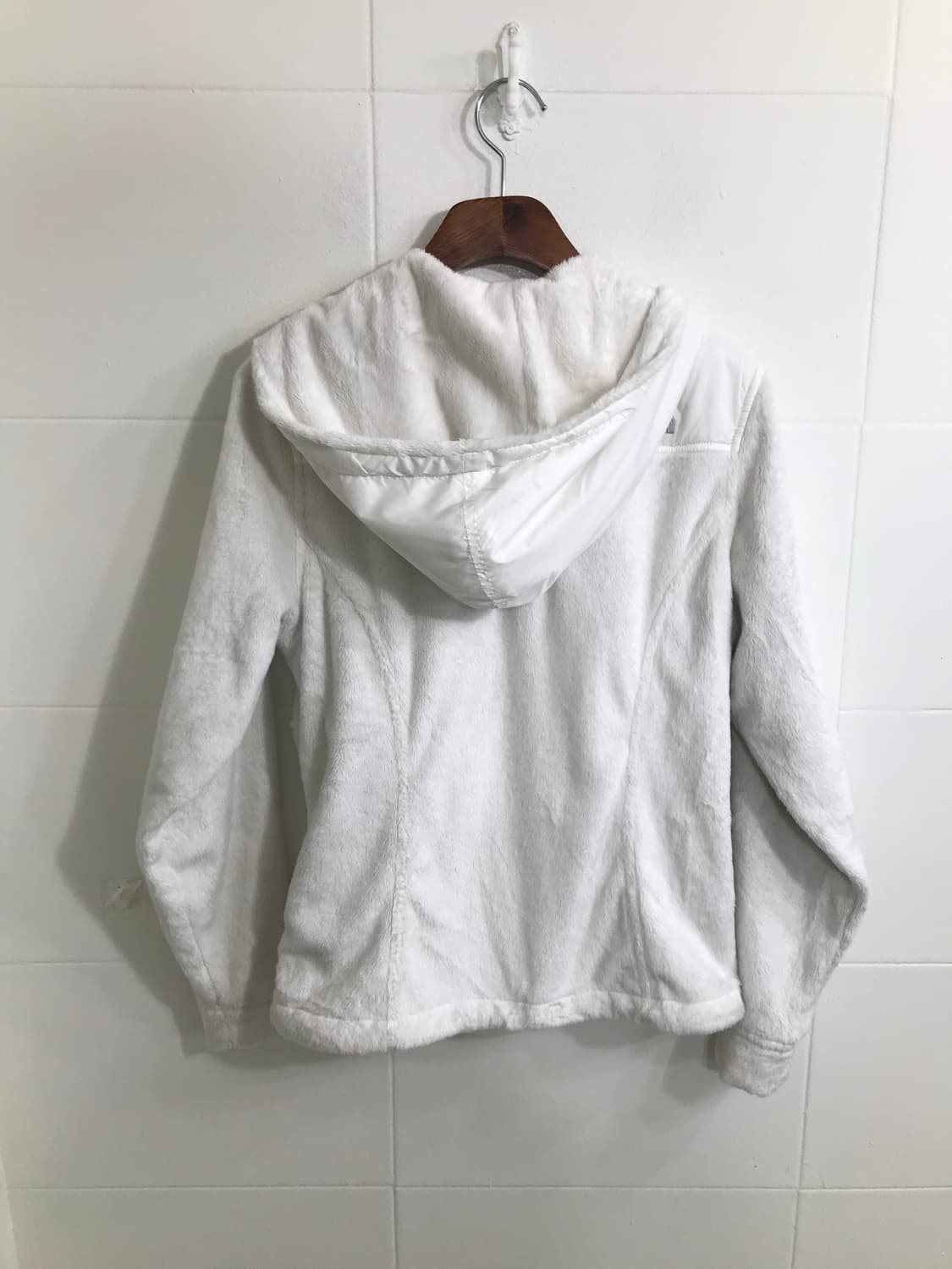 노스페이스 화이트 후리스 후드집업 자켓 상품이미지5