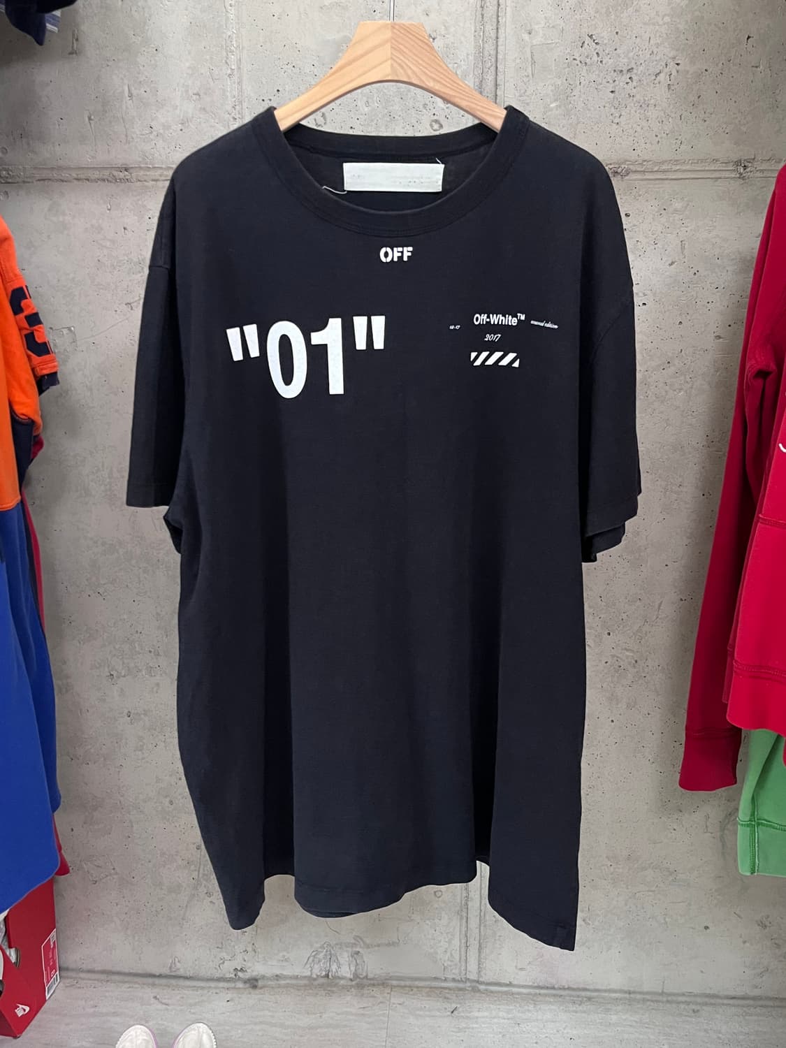 OFF WHITE T-SHIRT 상품이미지1