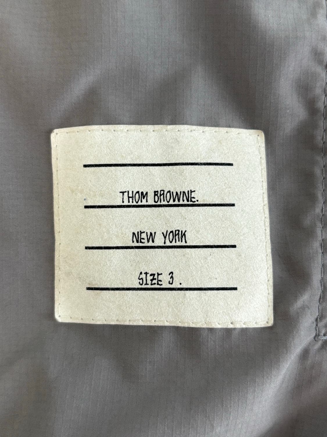 [오케이몰판] 톰브라운 립스탑 바람막이 그레이 3사이즈 상품이미지3