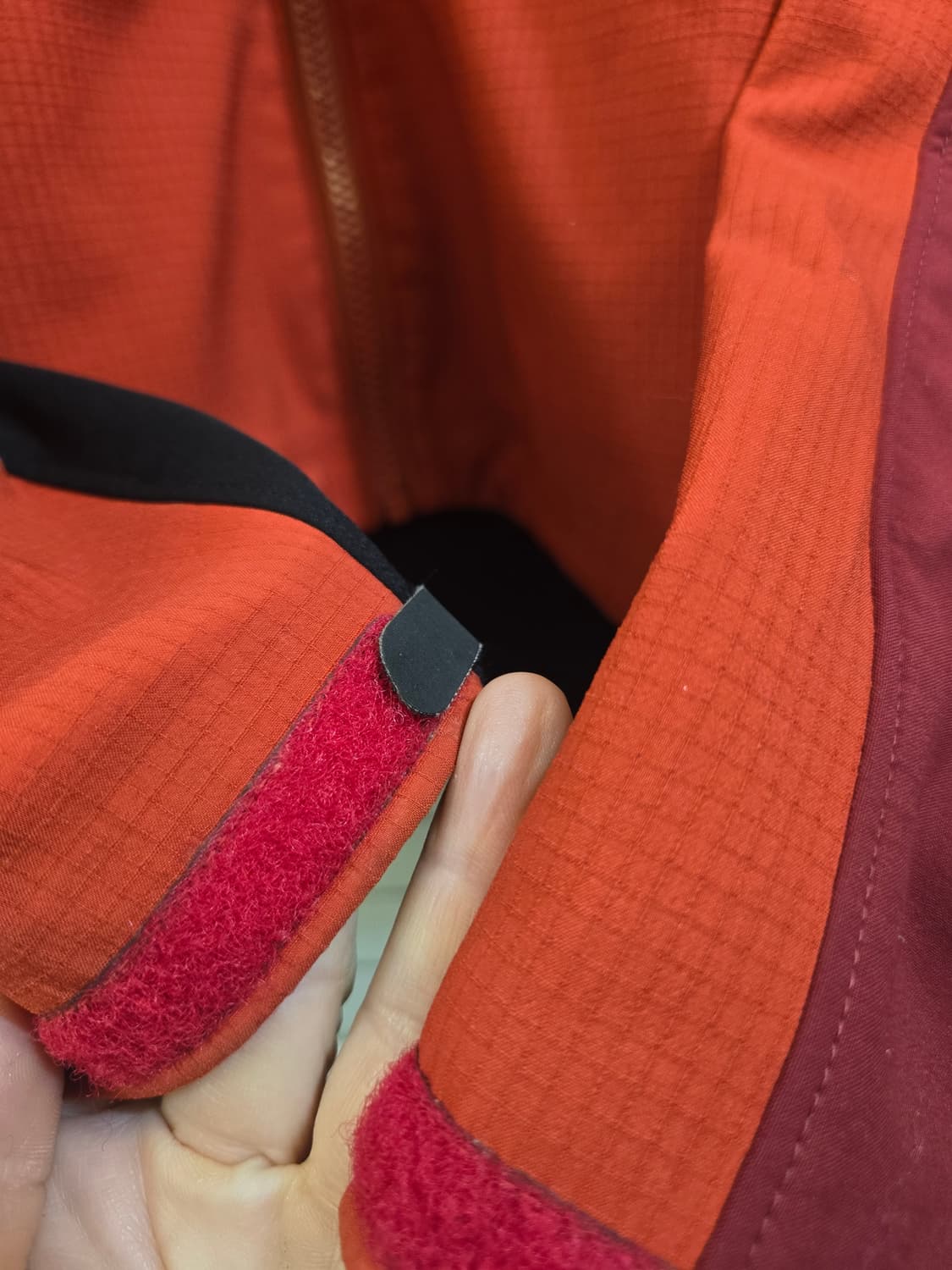 아크테릭스 시그마 SV 레드 후드 소프트쉘 자켓 상품이미지6