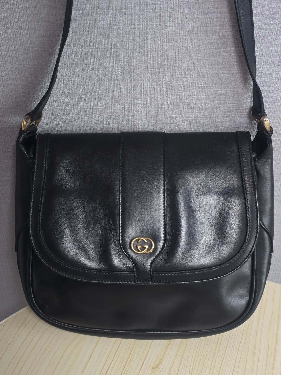 Gucci 구찌 GG 블랙 레더 빈티지 숄더백 상품이미지2