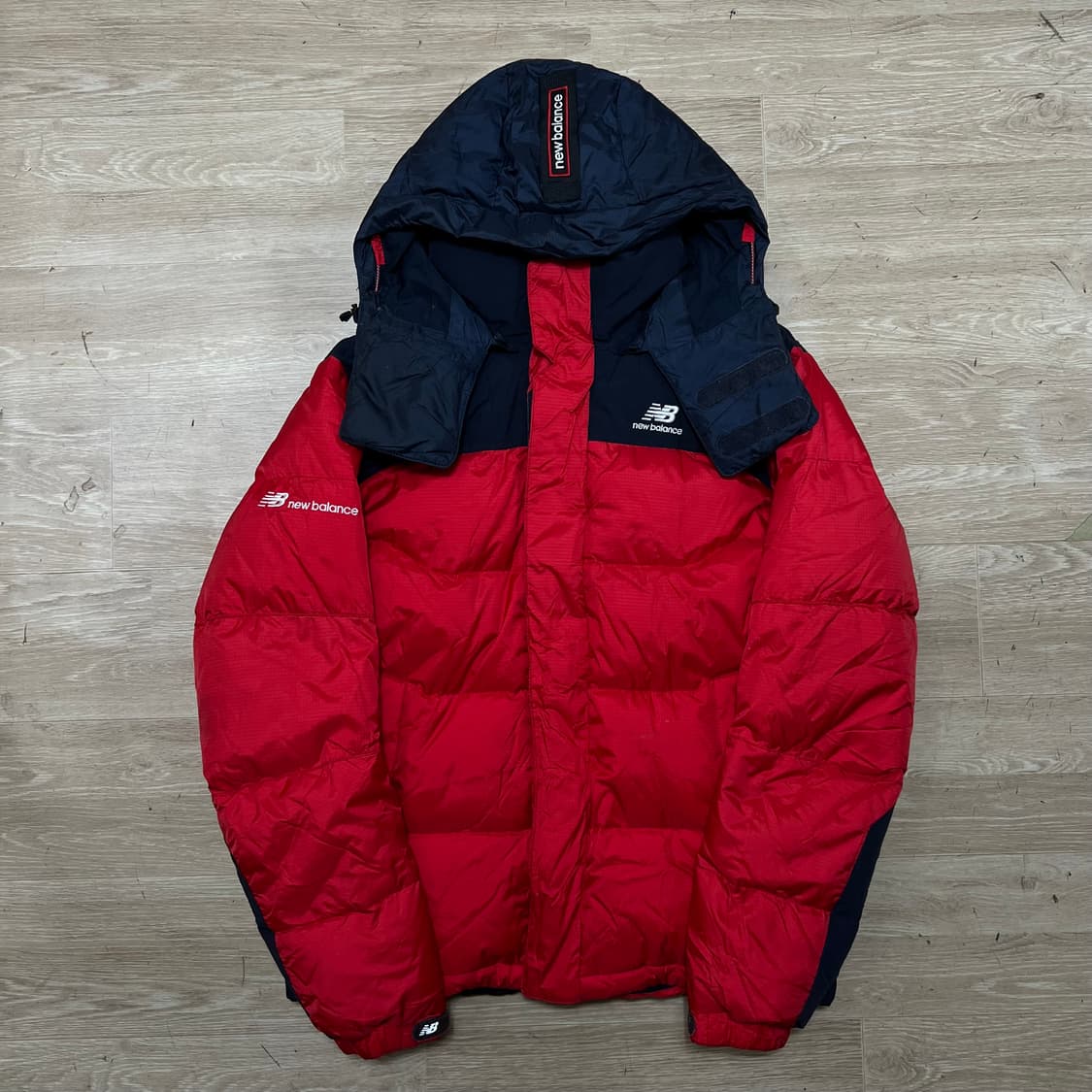 뉴발란스 덕다운 배색 후드 푸퍼패딩 점퍼 [레드] M/95 상품이미지1