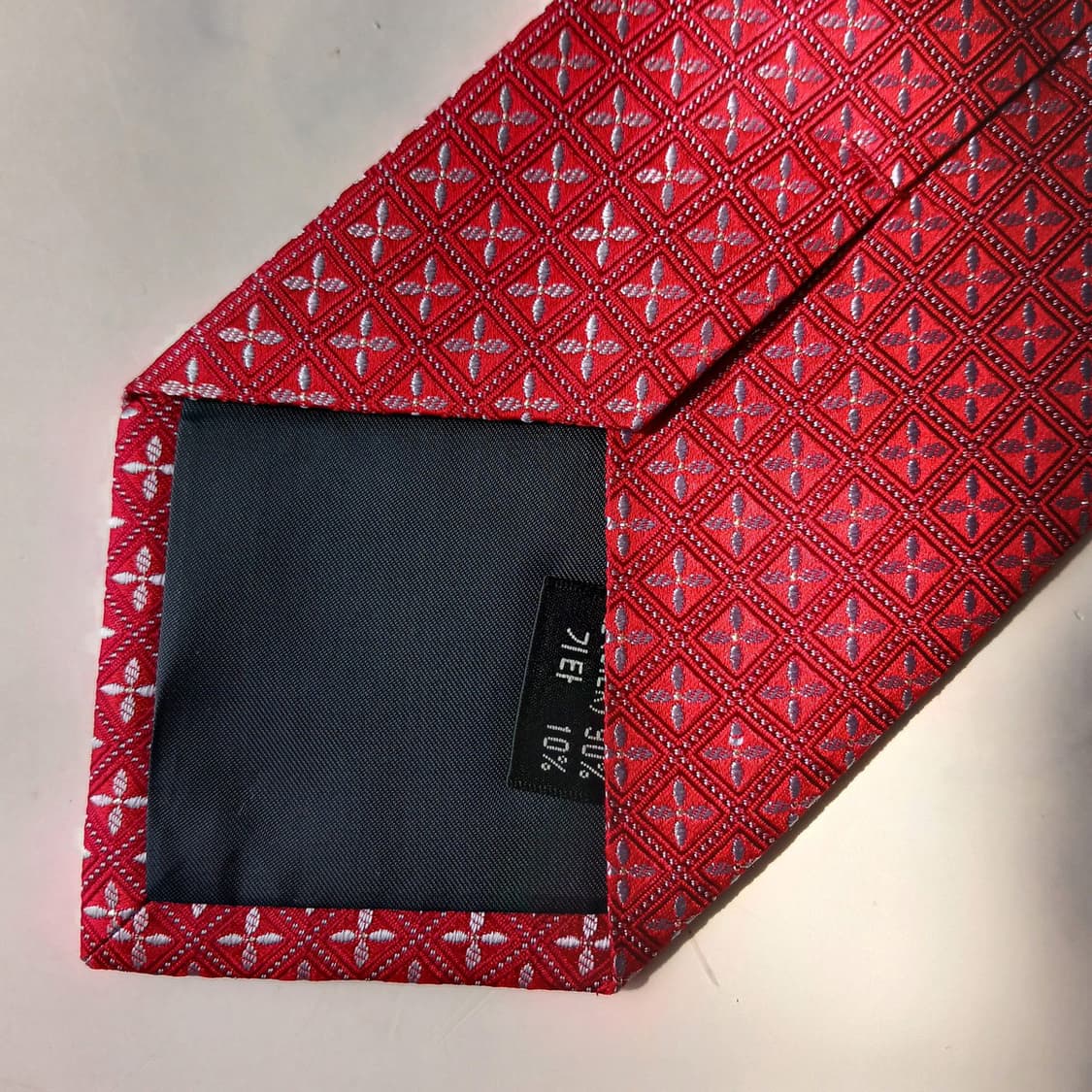 아쿠아스큐텀 실크 레드 패턴 넥타이 9.5cm S~A+등급 E901 상품이미지10