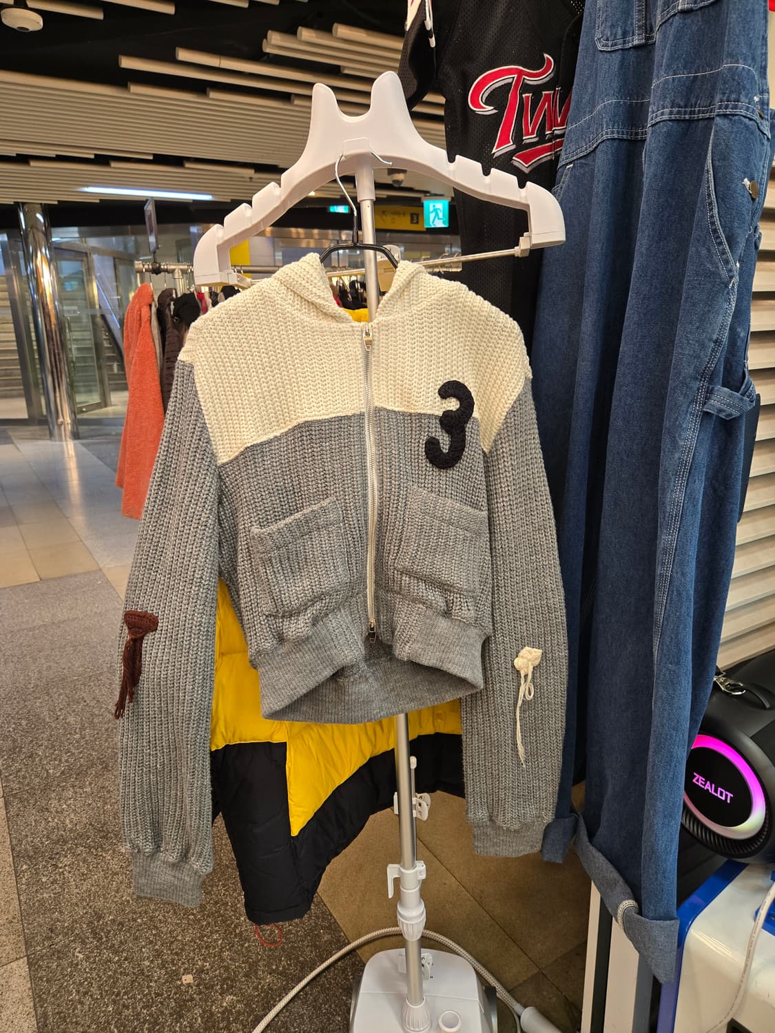 [쿨거환영] KIJUN 크로셰 니트 크롭 후드 집업 상품이미지1