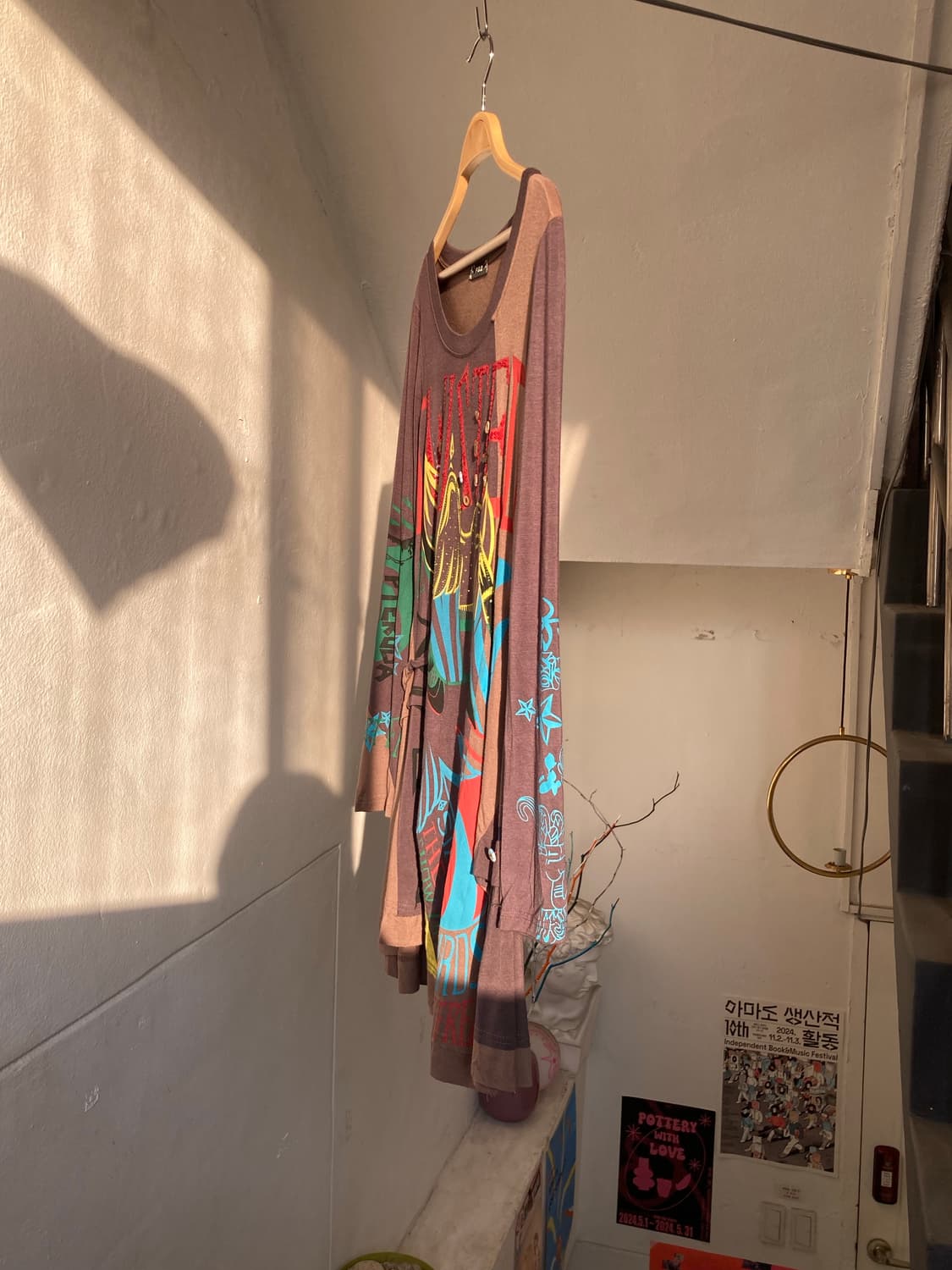 빈티지 디테일 가득 언발 티셔츠 상품이미지4