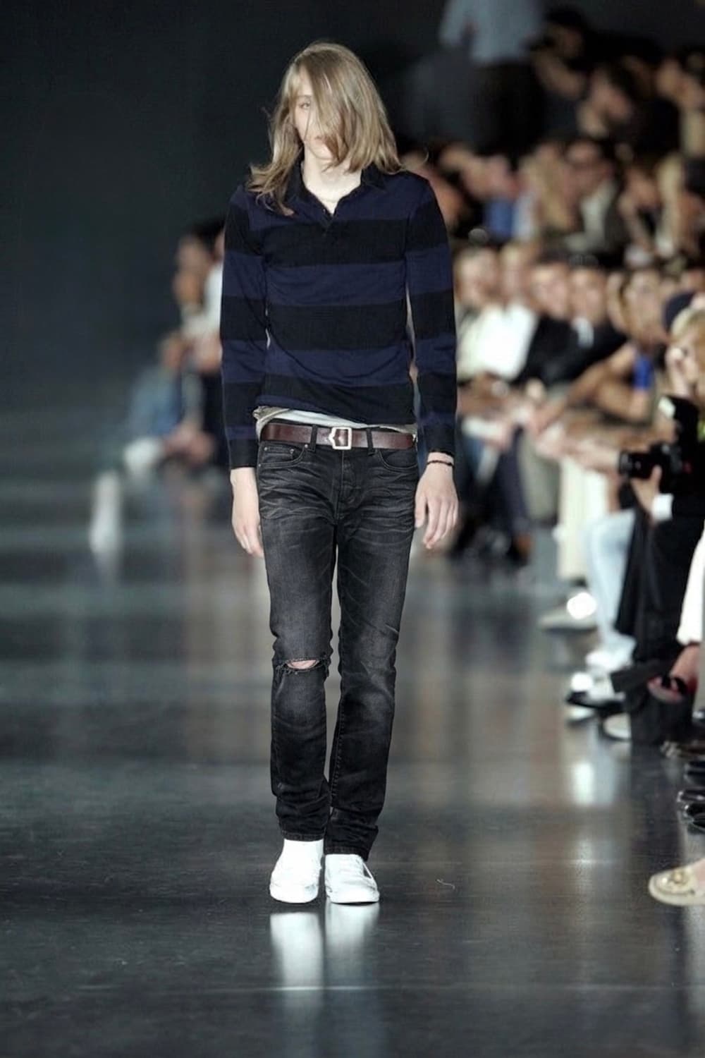 Saint Laurent Washed Distressed Jeans 상품이미지2