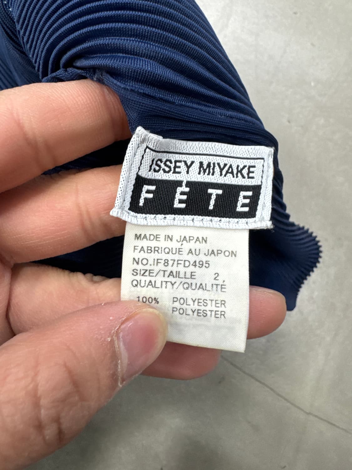 이세이미야케 FETE 가디건 네이비 2 상품이미지4