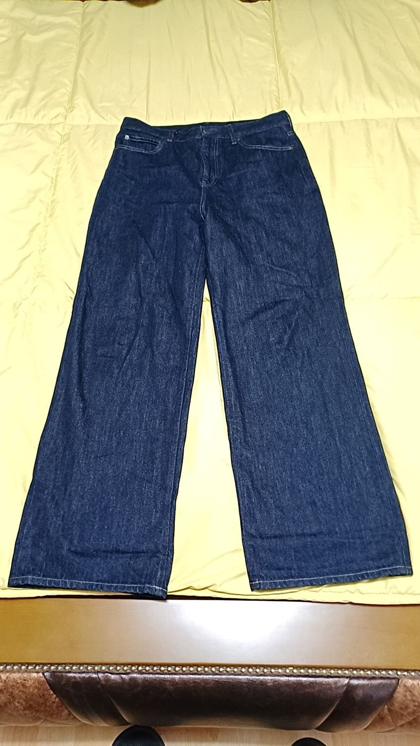 유니클로 와이드청바지 실측31인치 기장105 상품이미지1