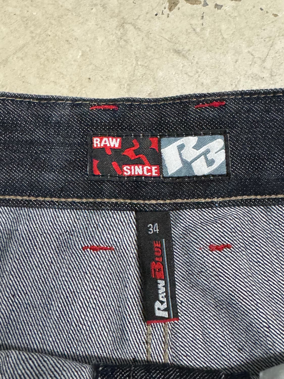 RAW BLUE 올드스쿨 자수 생지 데님 팬츠 상품이미지8