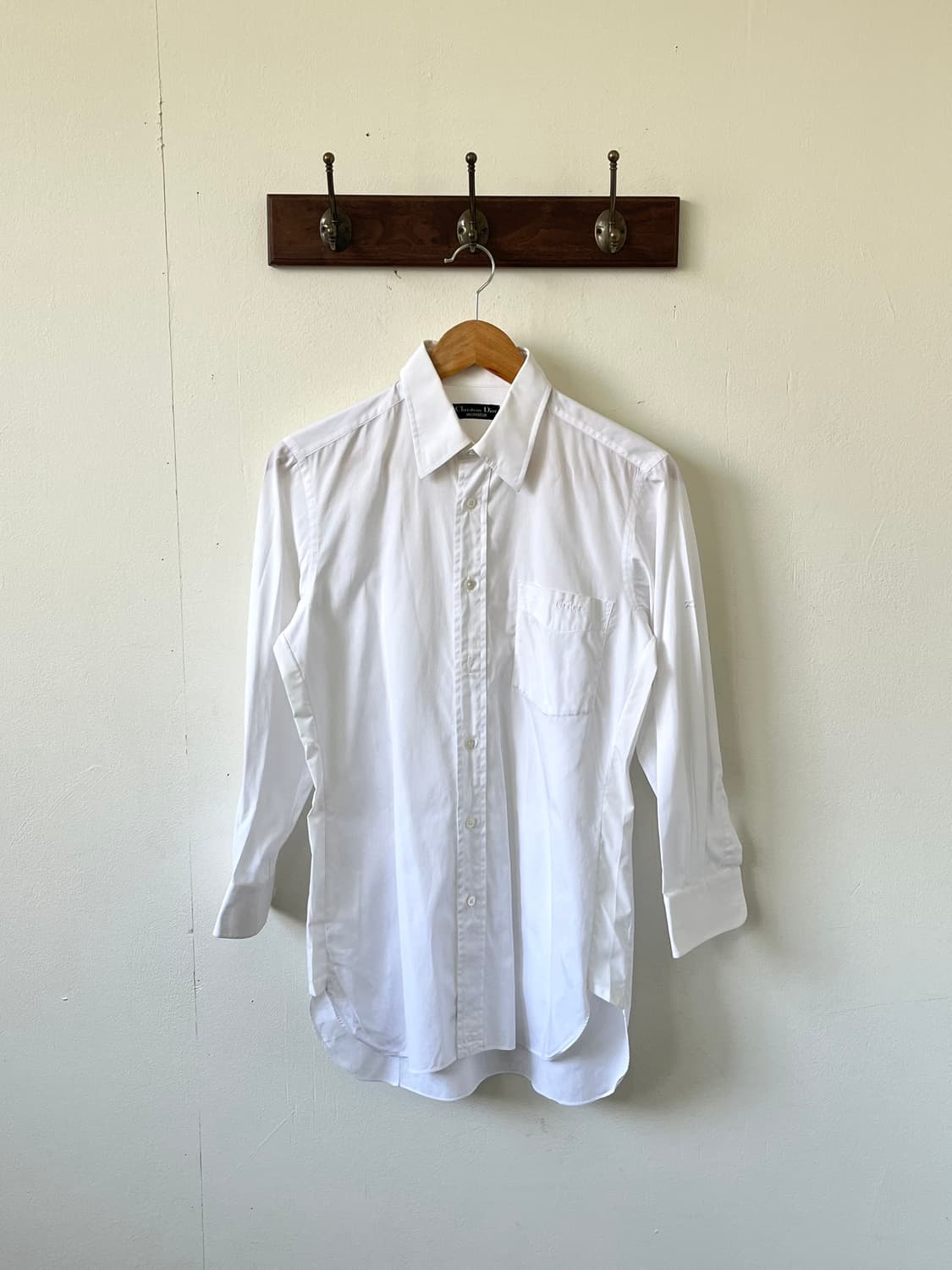 디올 포켓 자수 화이트 셔츠 상품이미지1