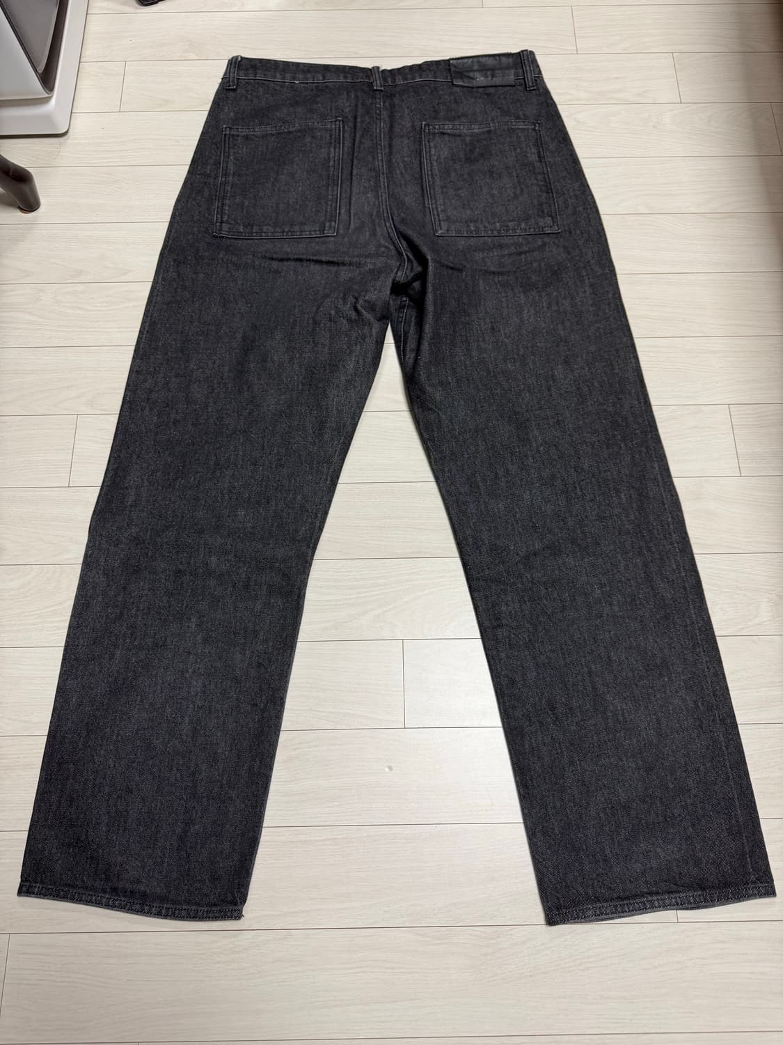 자라x스튜디오니콜슨 진 위드아웃 사이드 심 블랙 데님 44(34) 상품이미지3