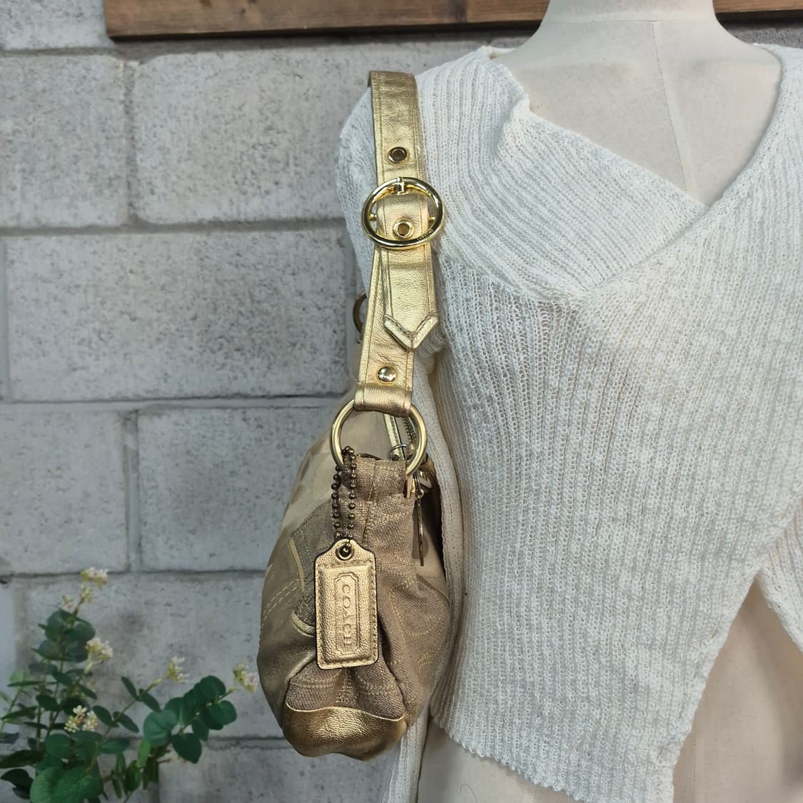 코치 메탈 패치워크 빈티지숄더백  상품이미지2