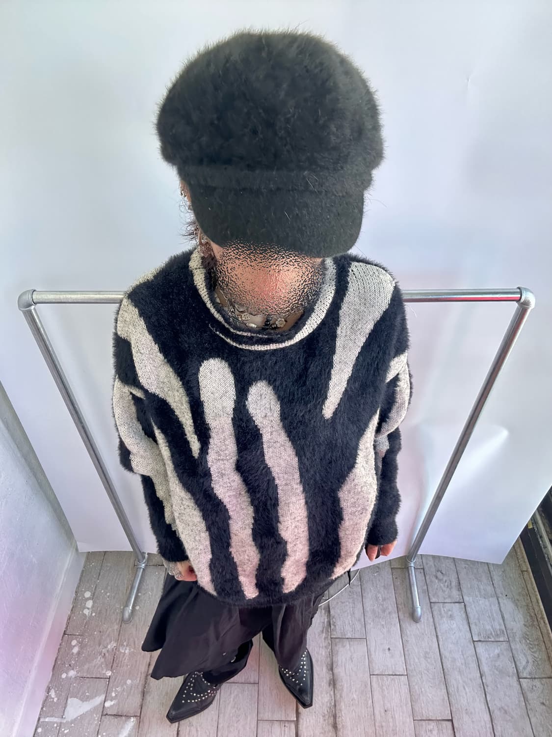 pattern point hairy over-fit knit 상품이미지2