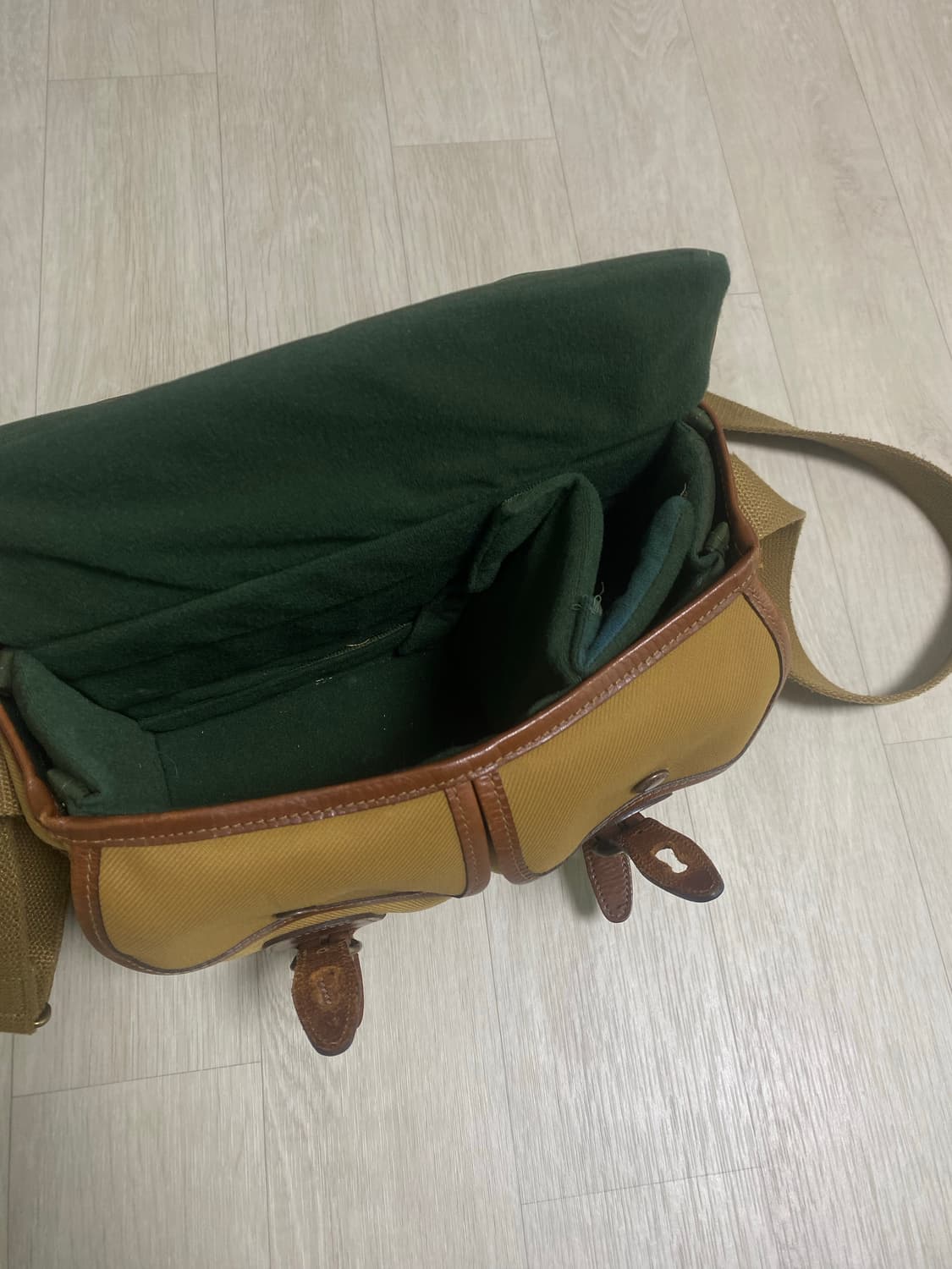 빌링햄 하들리 스몰 카메라 가방 상품이미지3