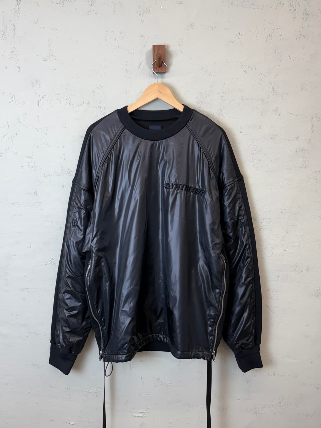 준지 19FW 신디사이저 나일론 스웻셔츠 상품이미지1