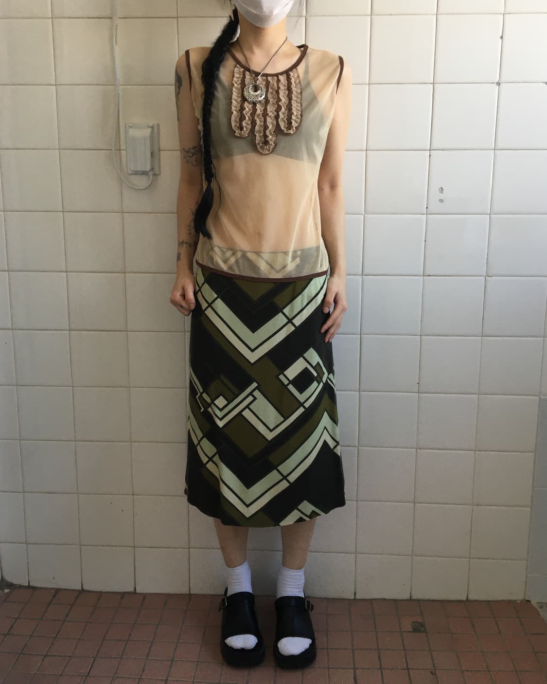 Frill point see through mesh sleeveless 상품이미지4