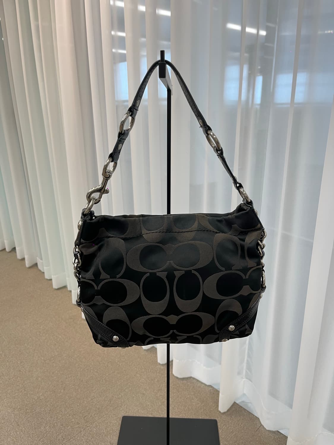 Coach Basic Square Shoulder Bag 상품이미지8
