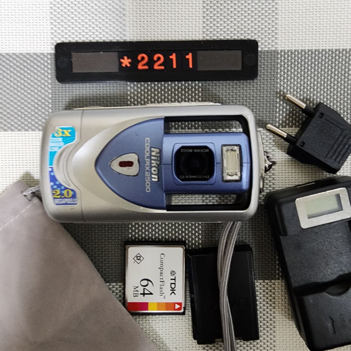 니콘 쿨픽스 2500 디지털카메라 파우치포함 상품이미지2