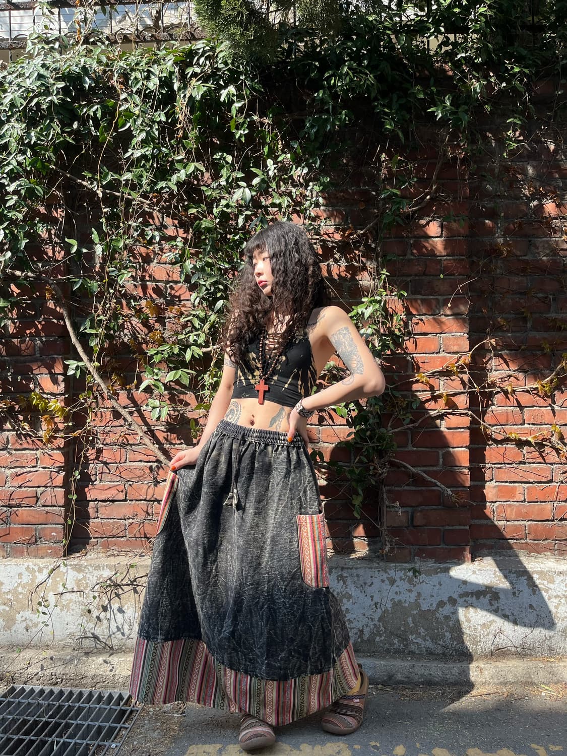 블랙 워싱 에스닉 주머니 롱스커트 상품이미지1