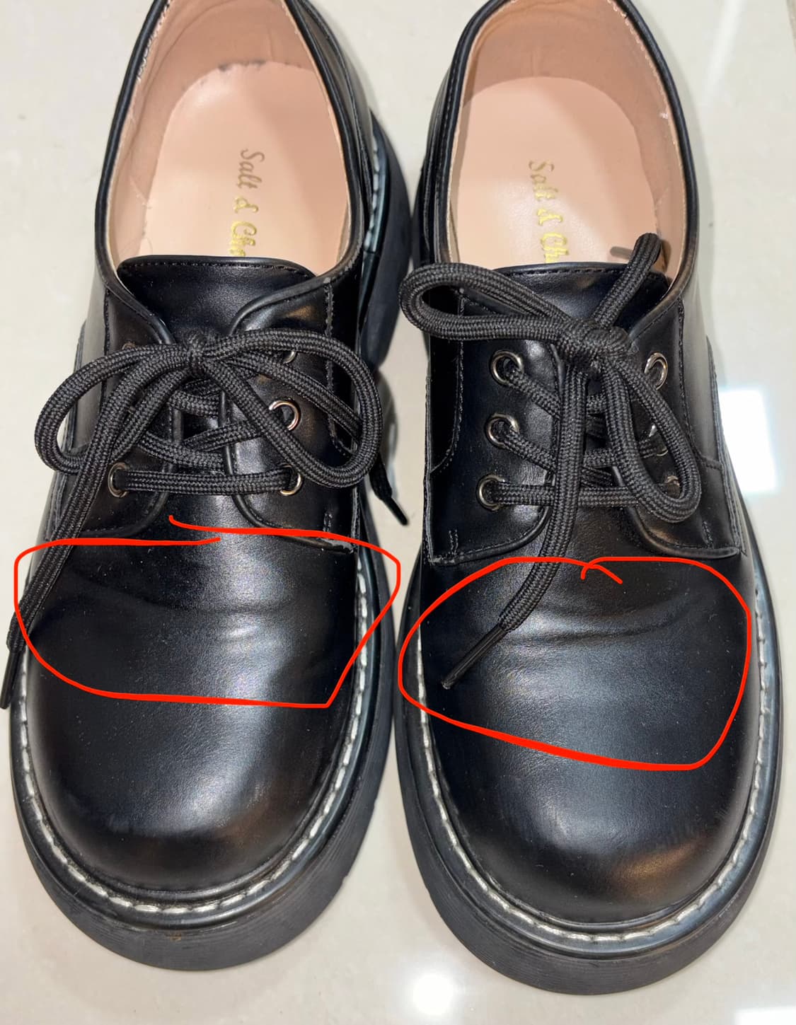 솔트앤초콜릿 라운드 토 스티치 레이스업 로퍼 상품이미지6