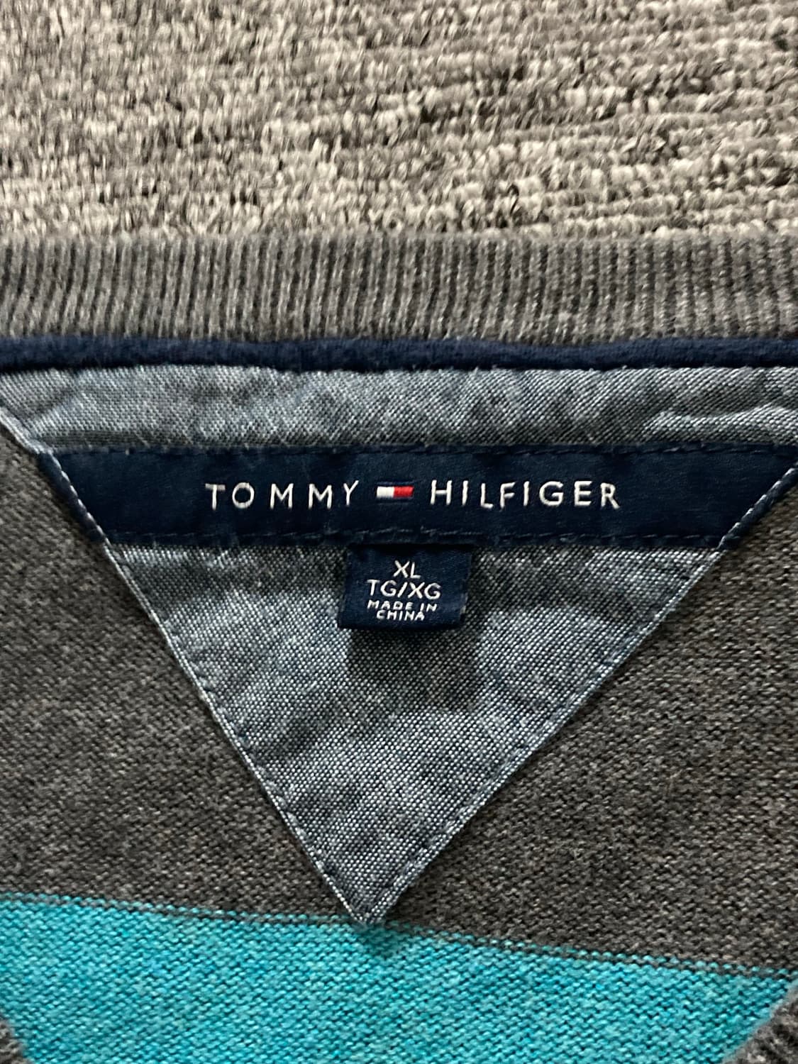 타미힐피거 V넥 스트라이프 니트 XL 상품이미지4