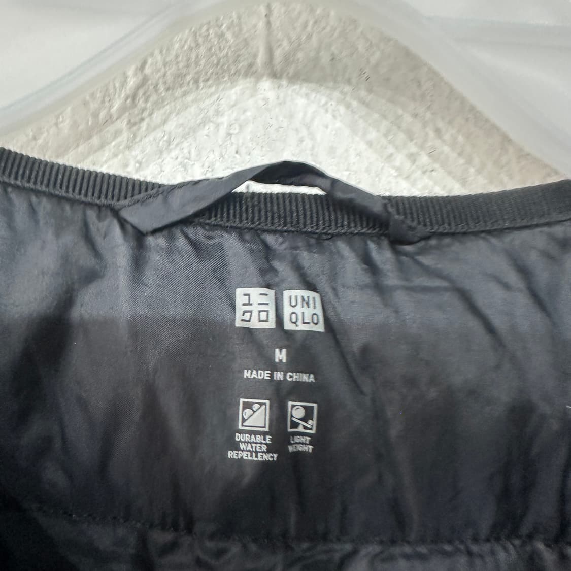 유니클로 경량패딩조끼 여성M 상품이미지3