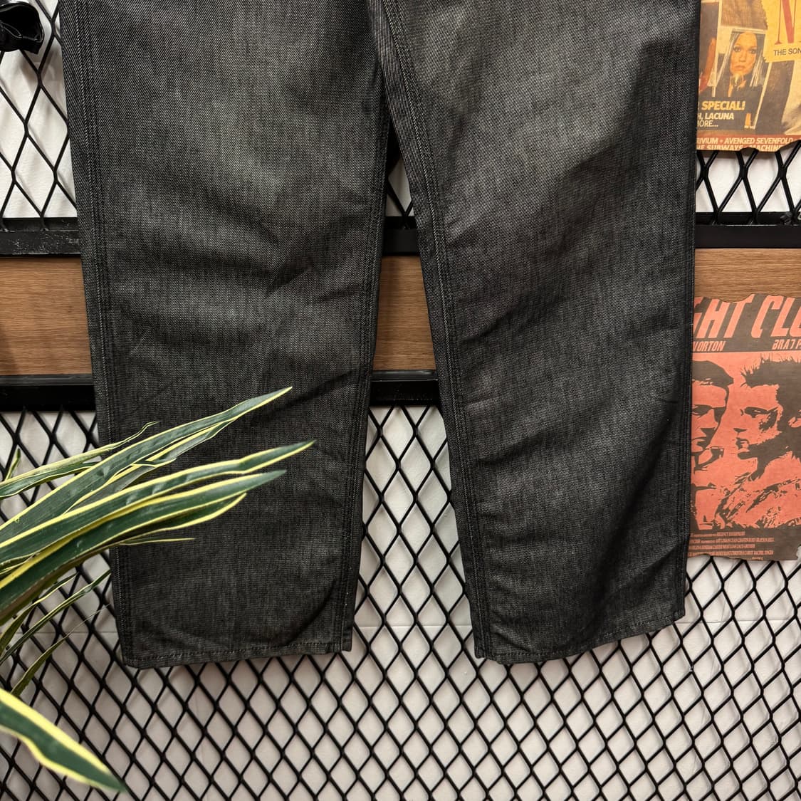 칼하트 심플 워크 데님 팬츠 스트레이트 핏 흑청 상품이미지4