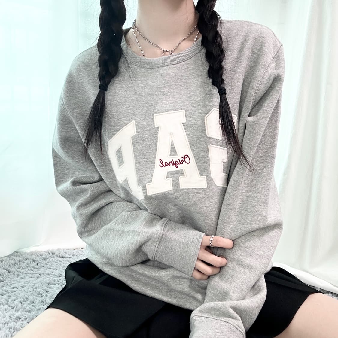 갭 빅로고 그레이 맨투맨 상품이미지1