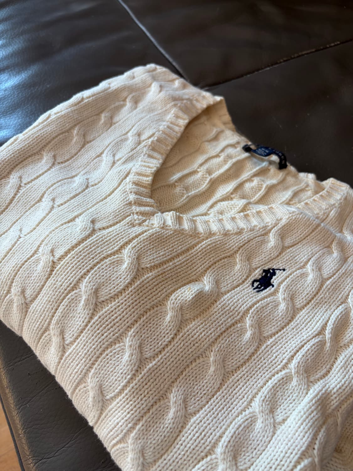 폴로 랄프로렌 케이블 브이넥 니트 아이보리 상품이미지1