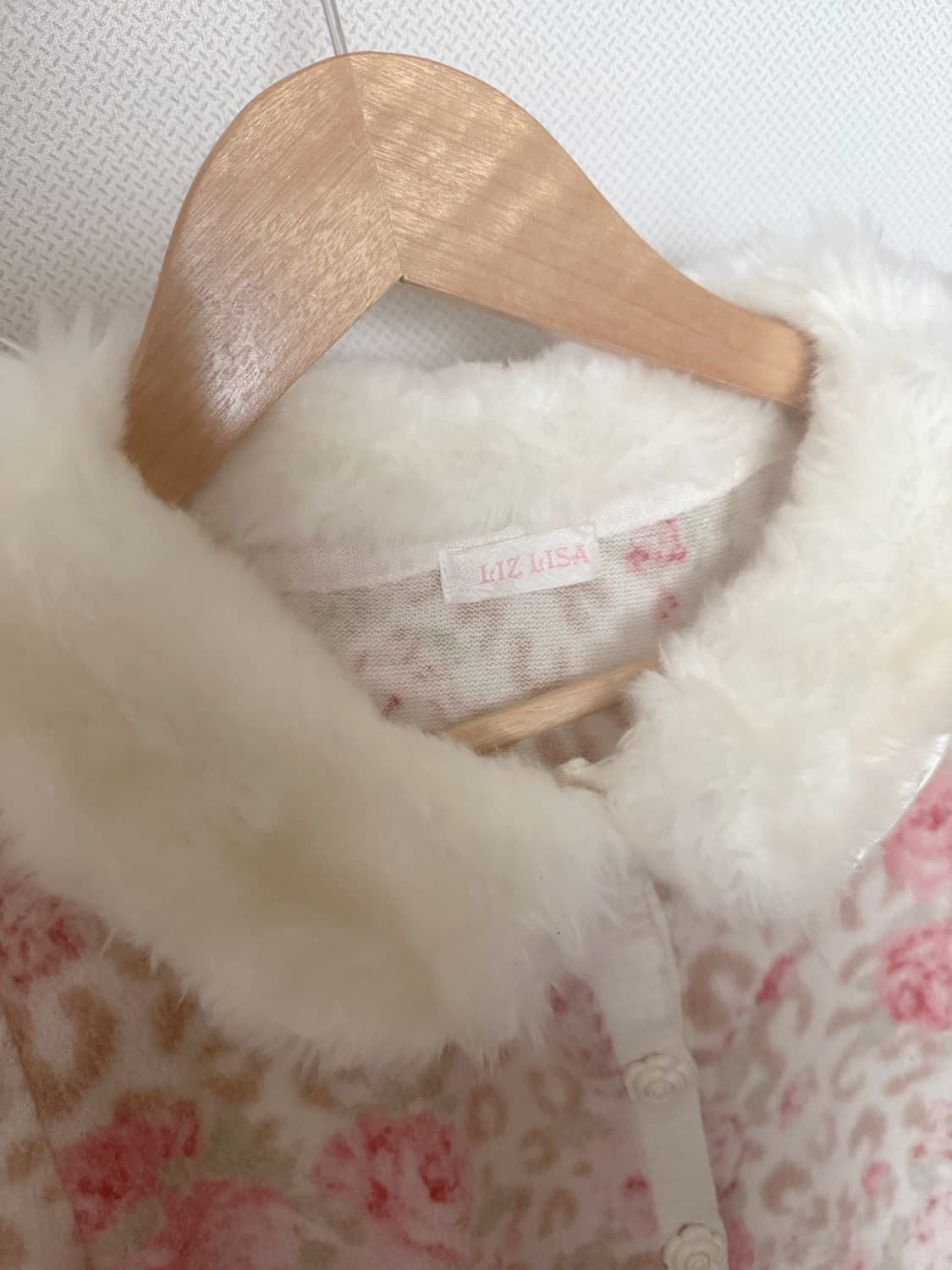 리즈리사 플라워 퍼 가디건 상품이미지2