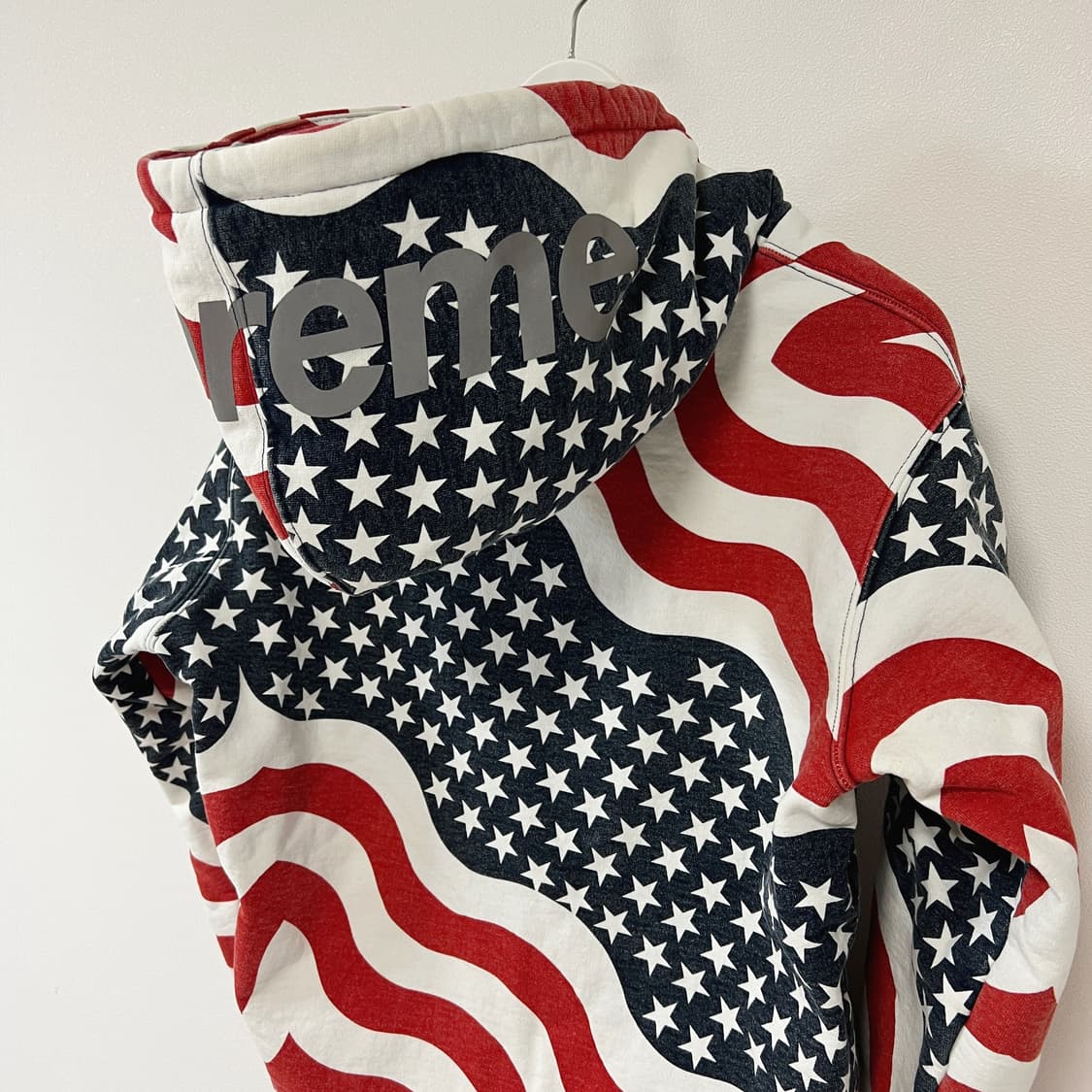 슈프림 14FW 3M 리플렉티브 성조기 써멀 후드집업 상품이미지4