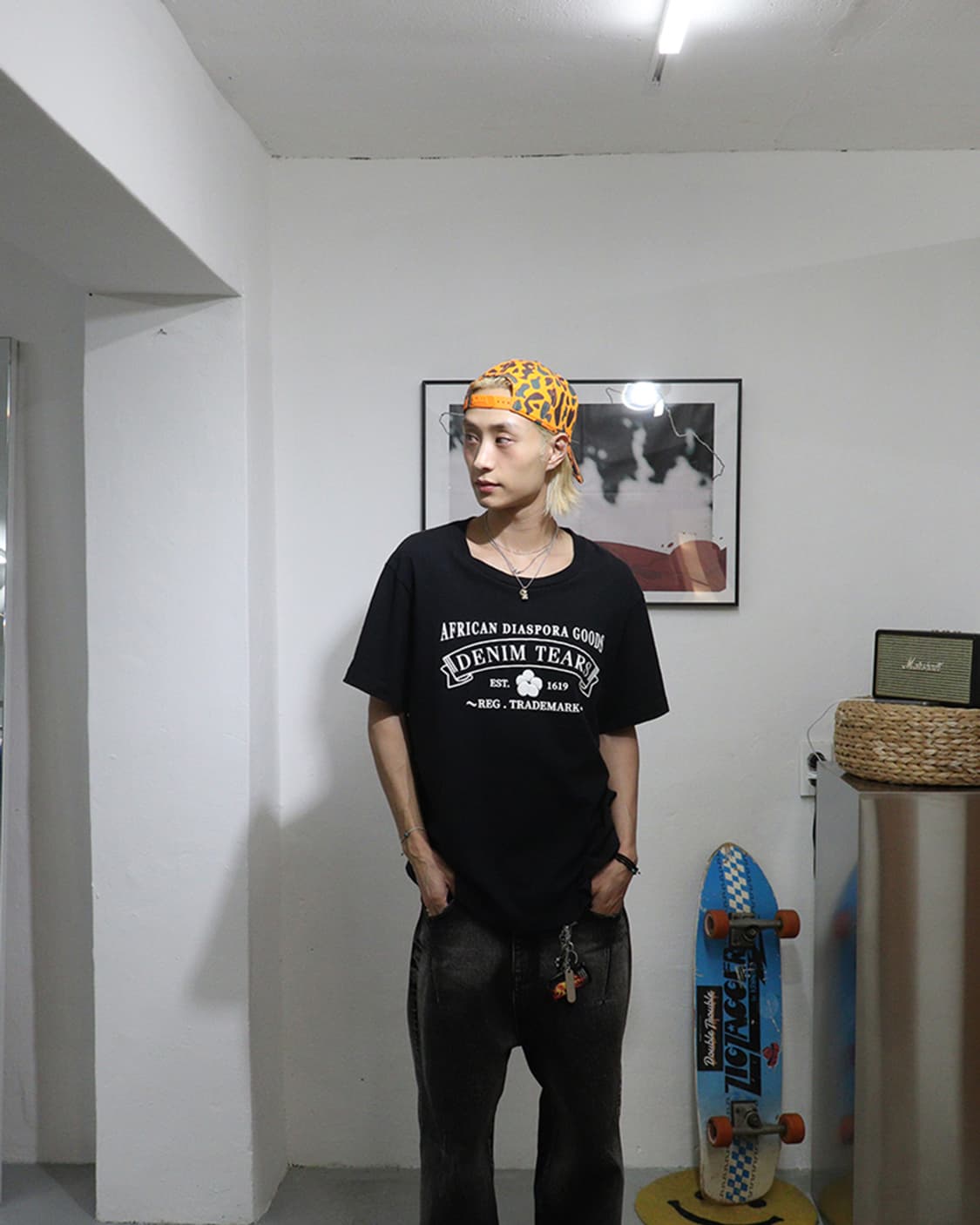 DENIM TEARS Logo Tee 상품이미지1