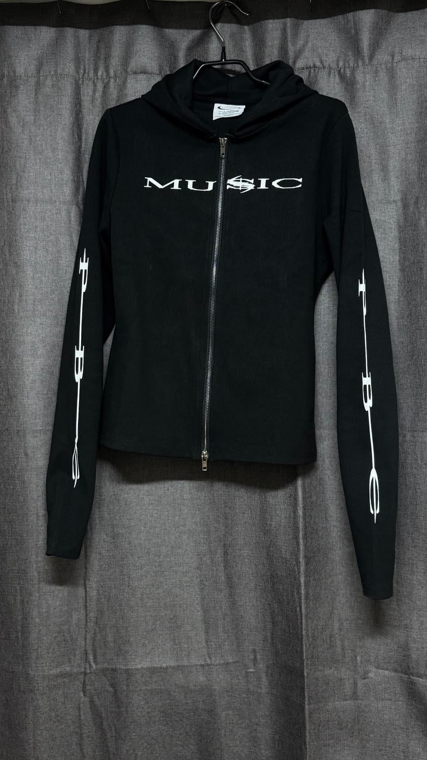 (새상품) 플레이보이 카티착샷 머쳔 i am zip up 6 XL 상품이미지3